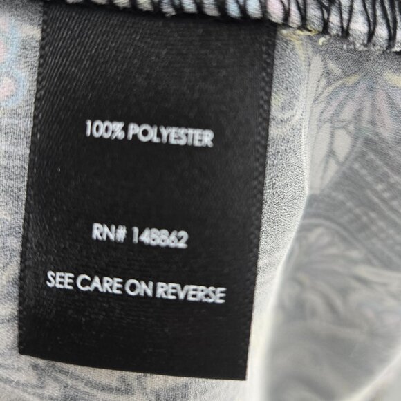 Torrid Harper Black Paisley Gold Leaf Pullover V-Neck Blouse Size 1/1X - Picture 14 of 16